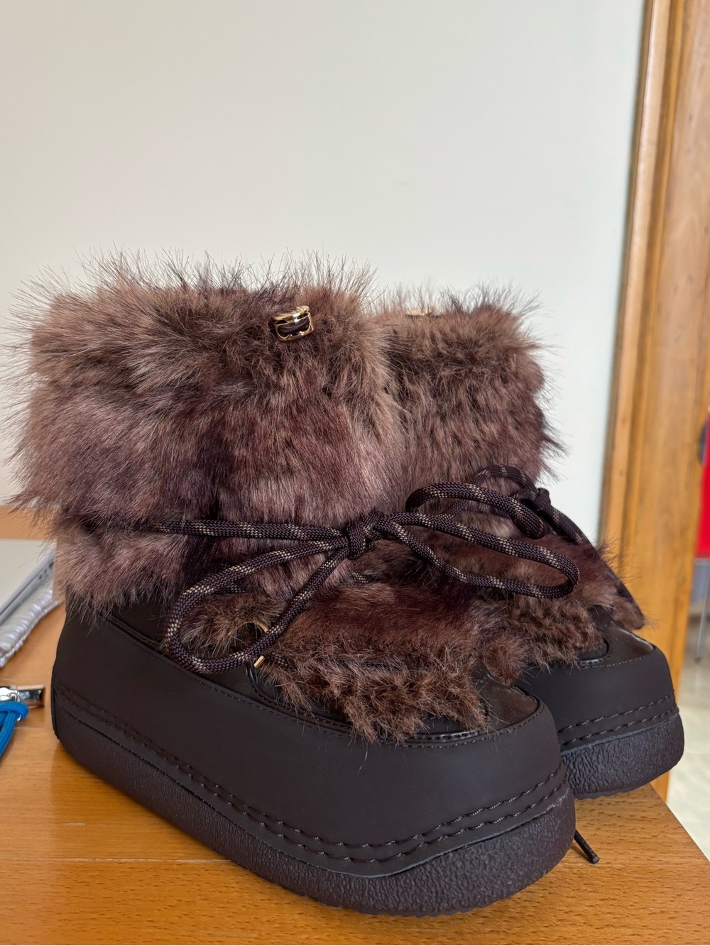 brand new winter boots
